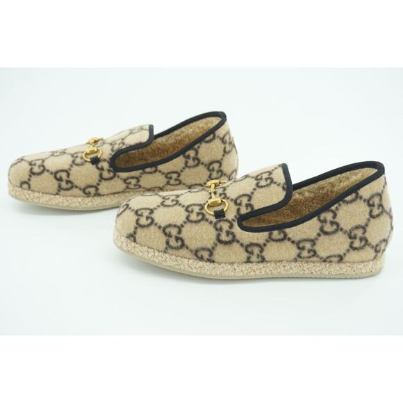 Gucci Fria Interlocking GG Horsebit Loafer Beige men dress shoe Wool Fur
